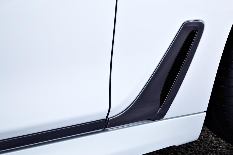  BMW 750Li xDrive M Sport 2015 года  (фото 3 из 22)